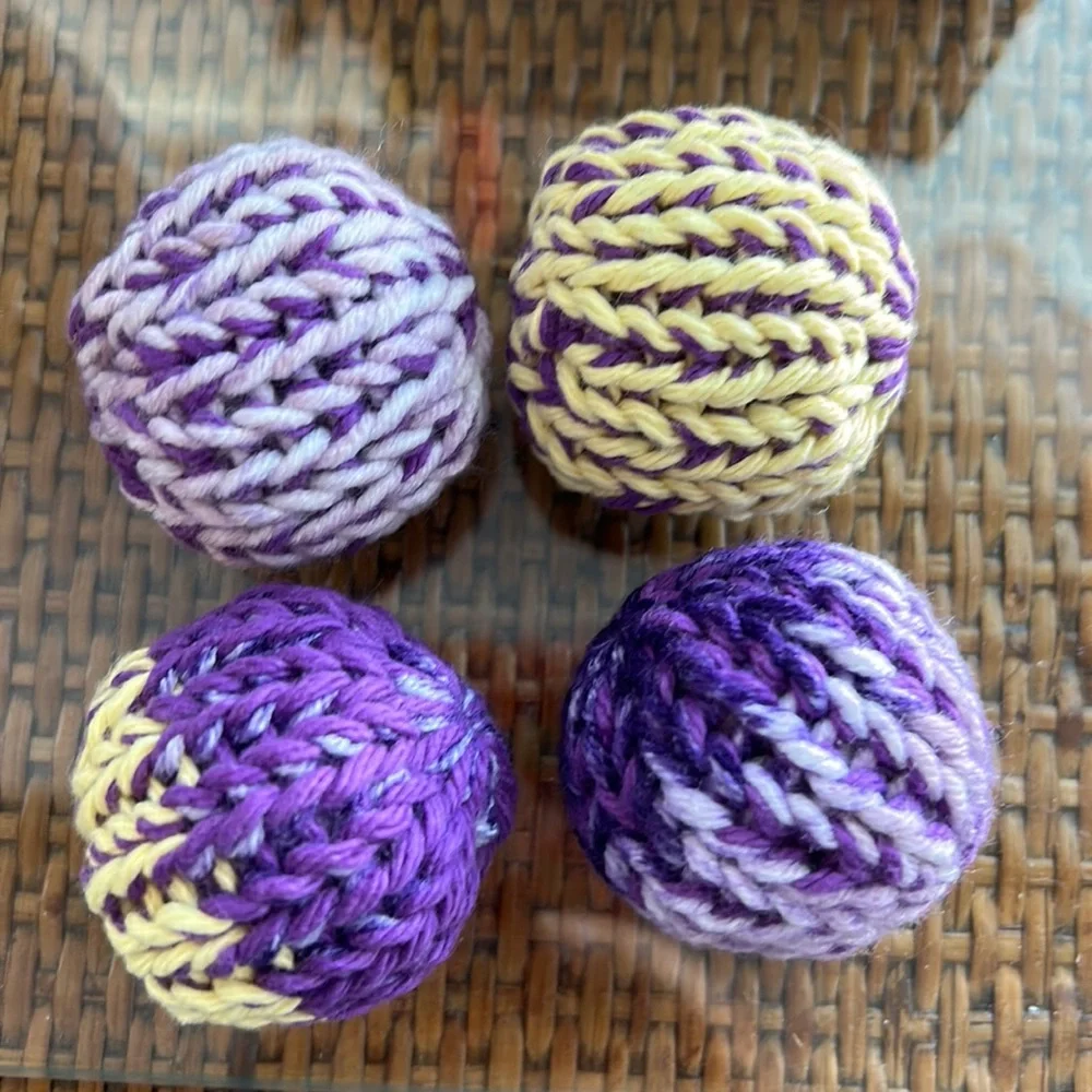 FreshQTY 4 100% organic catnip hand knit toys hand crafted 100% cotton material